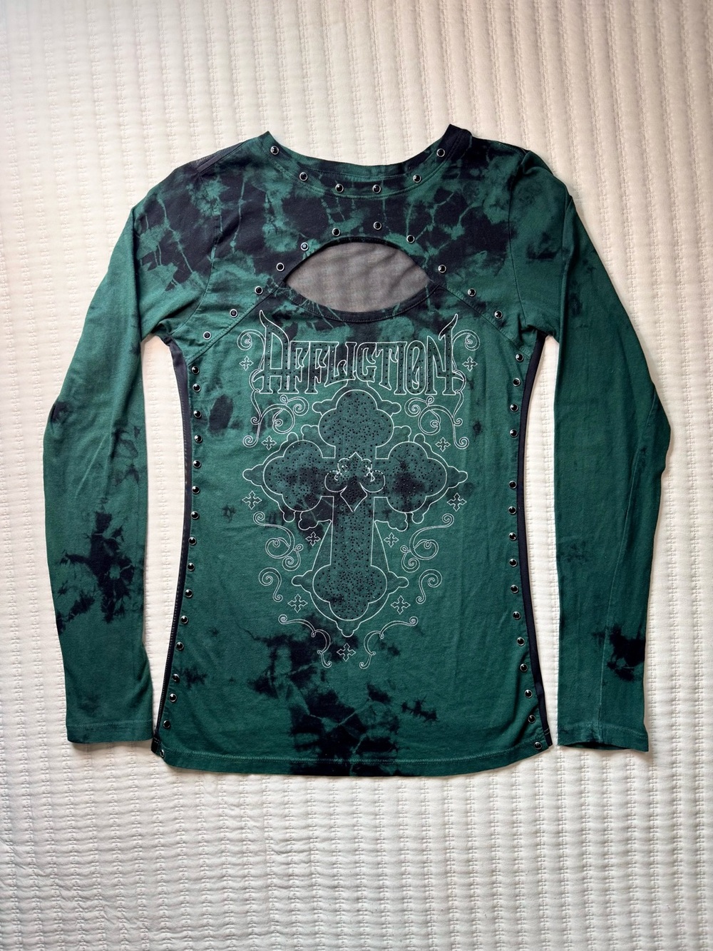 Affliction Eastwood Blossom Cut Out Long Sleeve Green Graphic T-Shirt Top - M